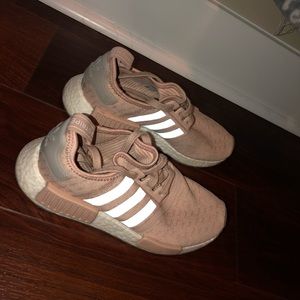women’s adidas nmd running shoes size 5 1/2